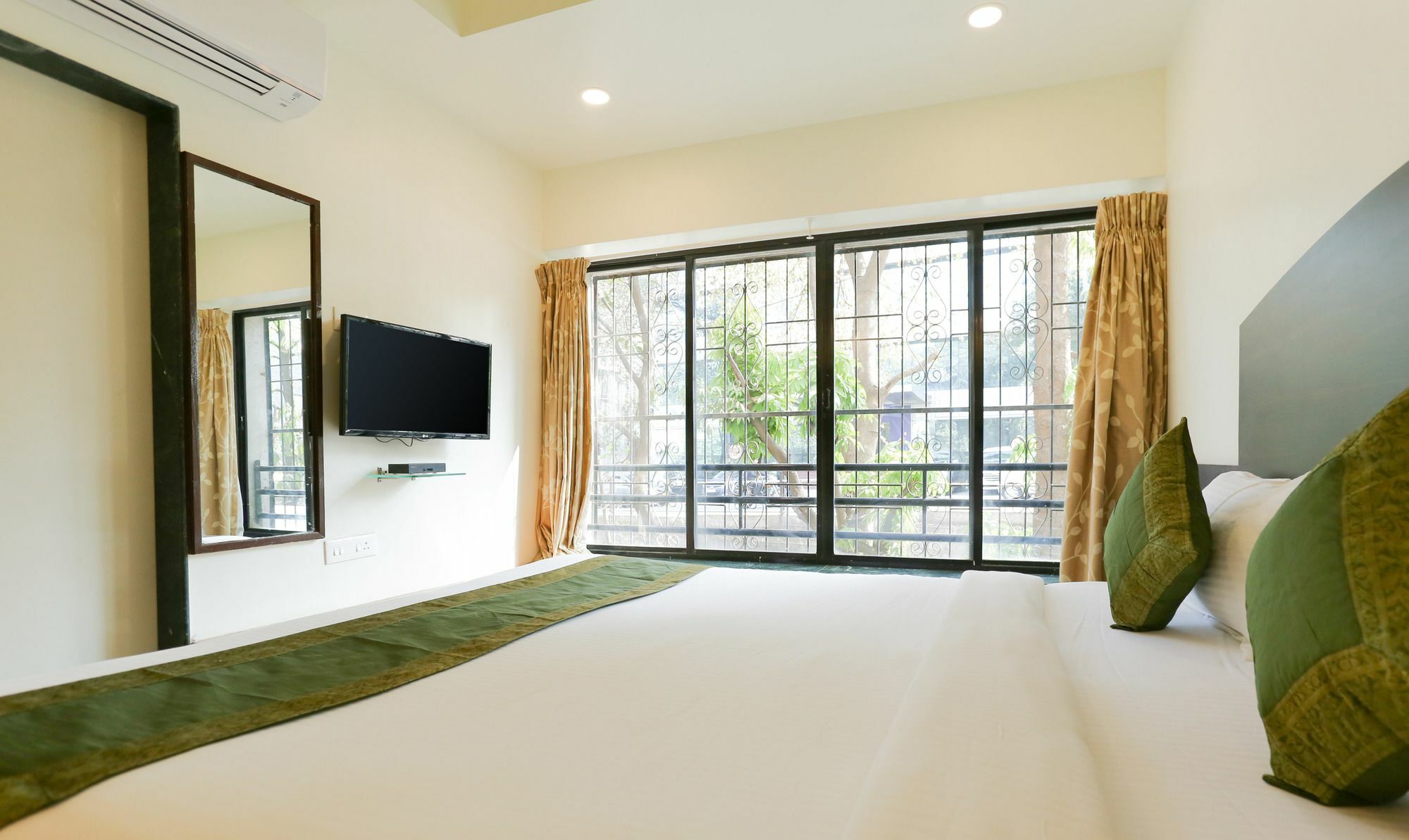 Itsy Hotels Hill View Ex Pune Luaran gambar