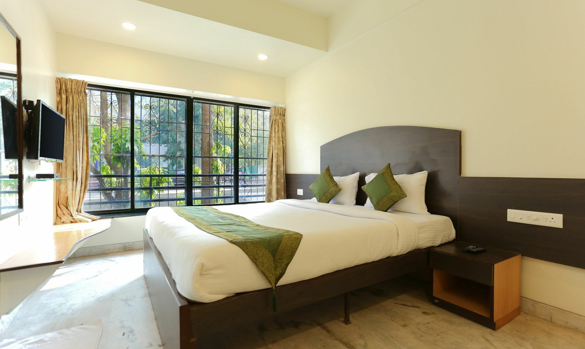 Itsy Hotels Hill View Ex Pune Luaran gambar